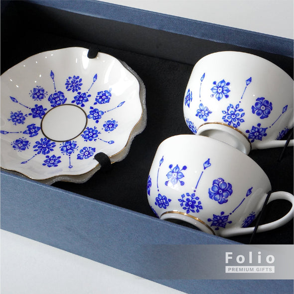 INDIGO SCARF AND CUP SET