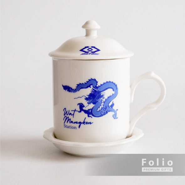 BLUE AND WHITE MUG AND TEA SET