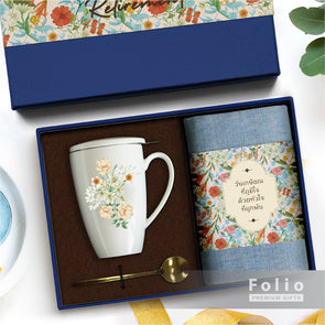 CERAMIC MUG AND SCARF RETIREMENT SET