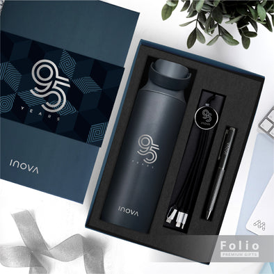 TUMBLER AND  3 IN 1 CABLE CHARGER SET