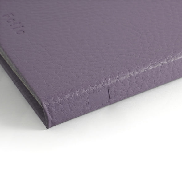 Folio Silver Edge Notebook A5 (Blank) : สมุดขอบเงินขนาด A5 (แบบไร้เส้น)