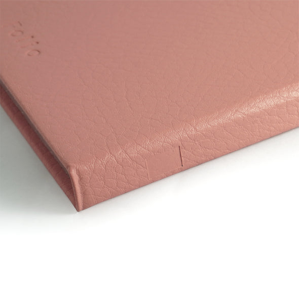 Folio Silver Edge Notebook A5 (Blank) : สมุดขอบเงินขนาด A5 (แบบไร้เส้น)