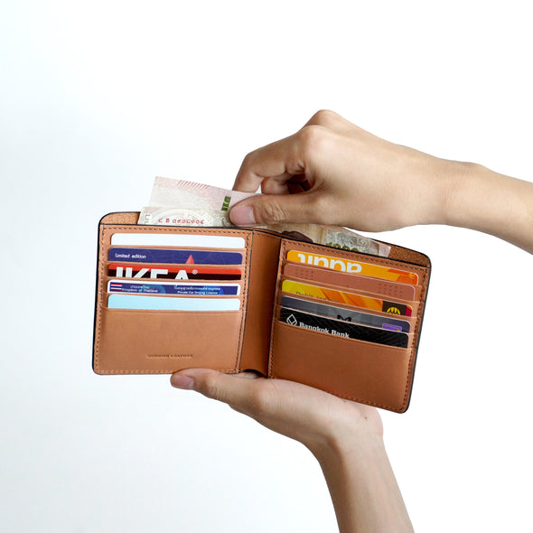 Khoon Large Bifold Wallet : กระเป๋าสตางค์ใบใหญ่