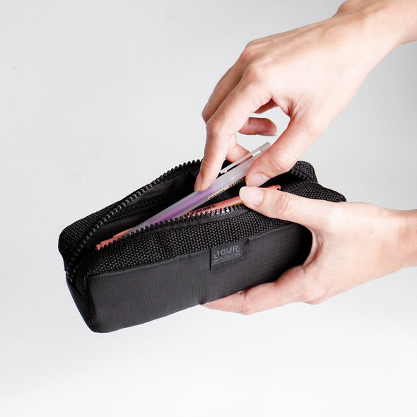 Folio : Jour Pen Case กระเป๋าใส่เครื่องเขียน รุ่นพิเศษ ป้องกันละอองน้ำได้