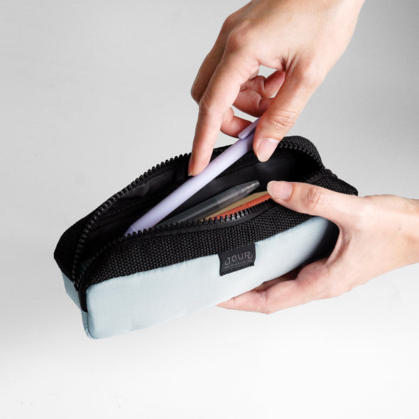Folio : Jour Pen Case กระเป๋าใส่เครื่องเขียน รุ่นพิเศษ ป้องกันละอองน้ำได้