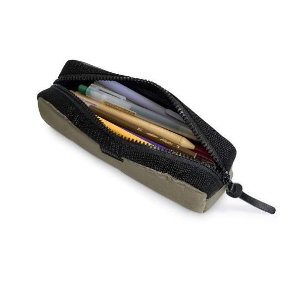 Folio : Jour Pen Case กระเป๋าใส่เครื่องเขียน รุ่นพิเศษ ป้องกันละอองน้ำได้