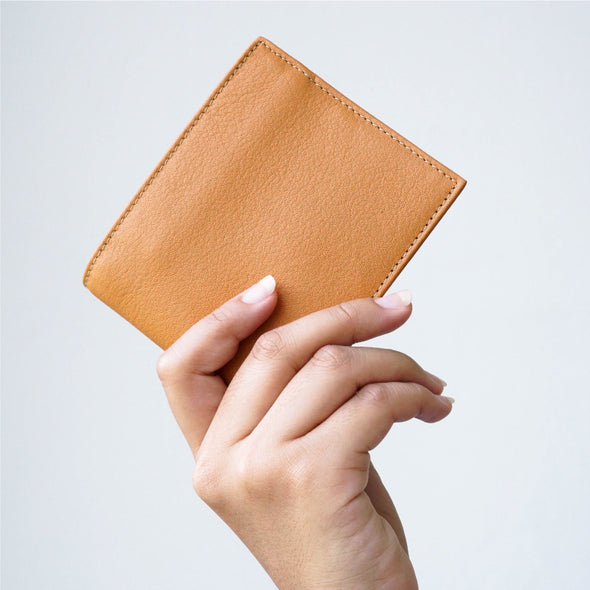 Bliss Slim Wallet : กระเป๋าสตางค์ใบสั้น
