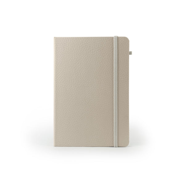 Folio Silver Edge Notebook A5 (Blank) : สมุดขอบเงินขนาด A5 (แบบไร้เส้น)