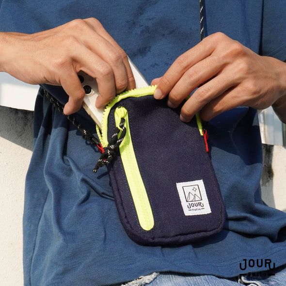 Folio Brand : Jour Compact Bag : Navy x Green Neon